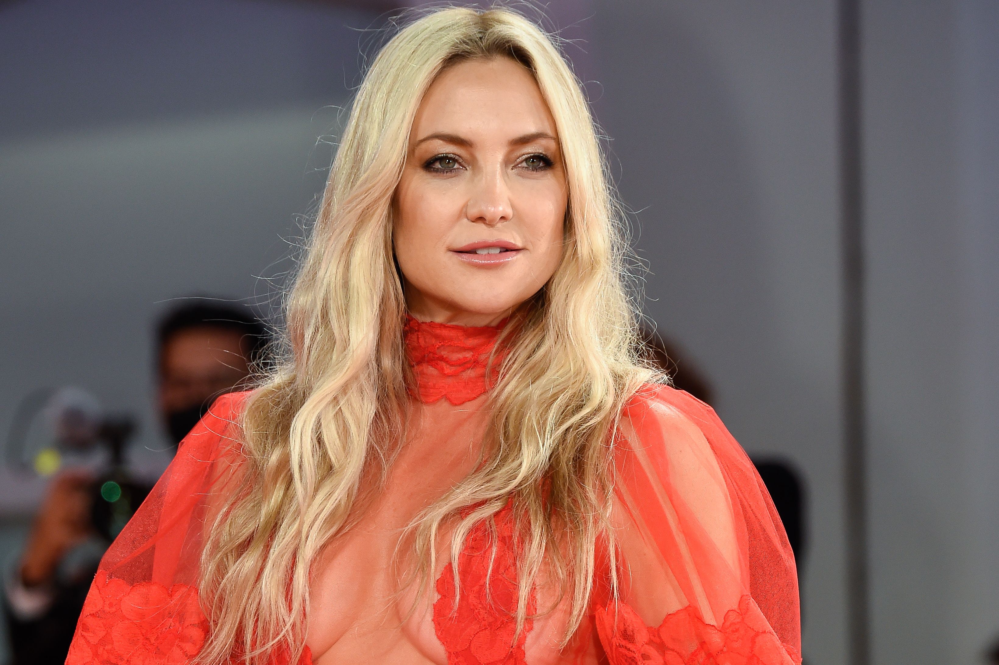 Kate Hudson, 42, revela os novos exercícios que ela jura para obter resultados de corpo inteiro